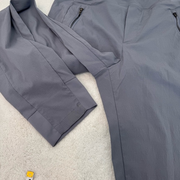ATHLETA Trekkie North Jogger Coastline Blue Grey 2/T
2/G - Picture 4 of 13
